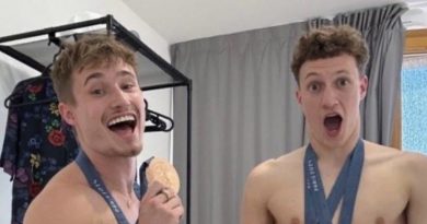 Jack Laugher e Noah Williams festeggiano le loro medaglie su OF!