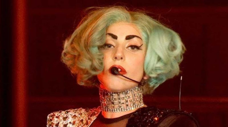 Lady Gaga ha spiegato l'importante motivo per cui non ha mai smentito le voci secondo cui lei "era un uomo"