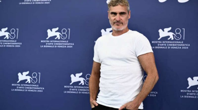 Joaquin Phoenix a Venezia per Joker 2, ma noi ce lo ricordiamo nud0