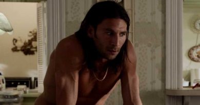 Zach McGowan