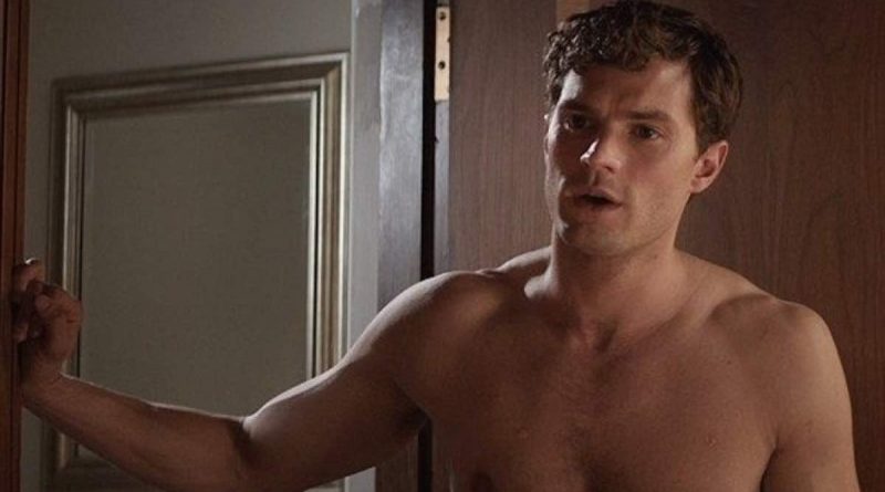 Jamie Dornan e le 50m sfumature del suo tronchetto