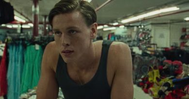 Beach Rats ci regala una scena calda di Harris Dickinson